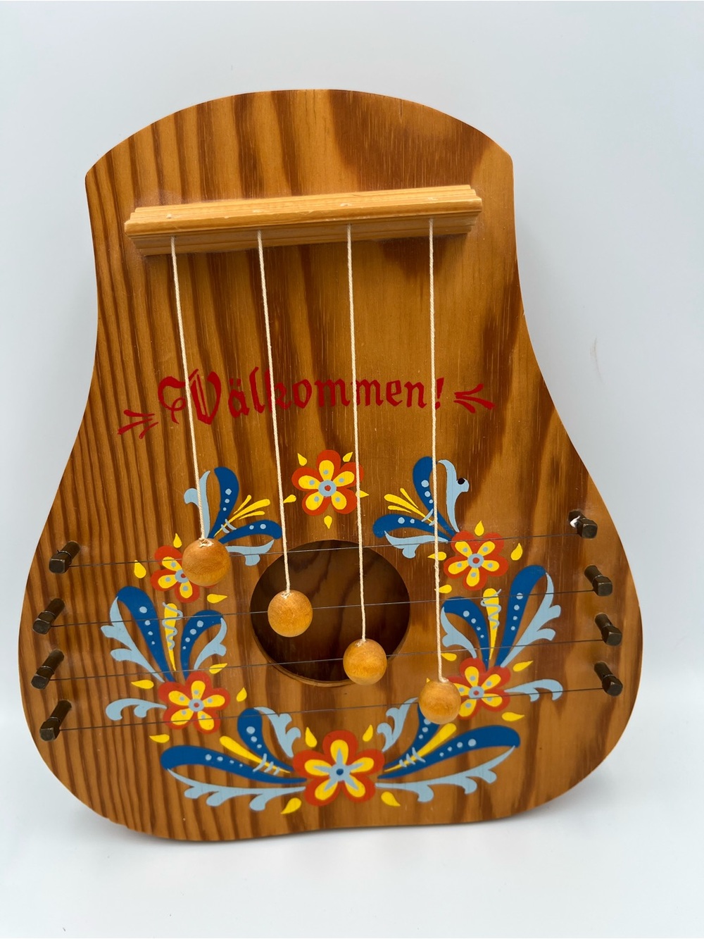 VINTAGE Swedish Wood Door Harp "Willkommen" Chimes Scandinavian Folk Art